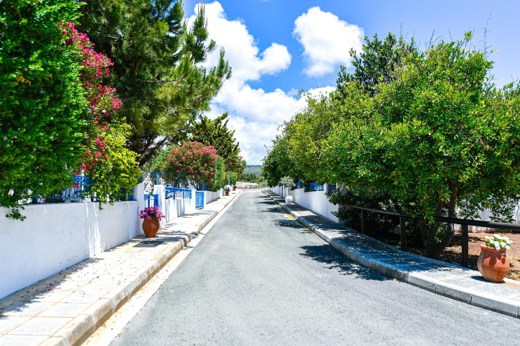 Azzurro Holiday Villas เปเยีย ภายนอก รูปภาพ