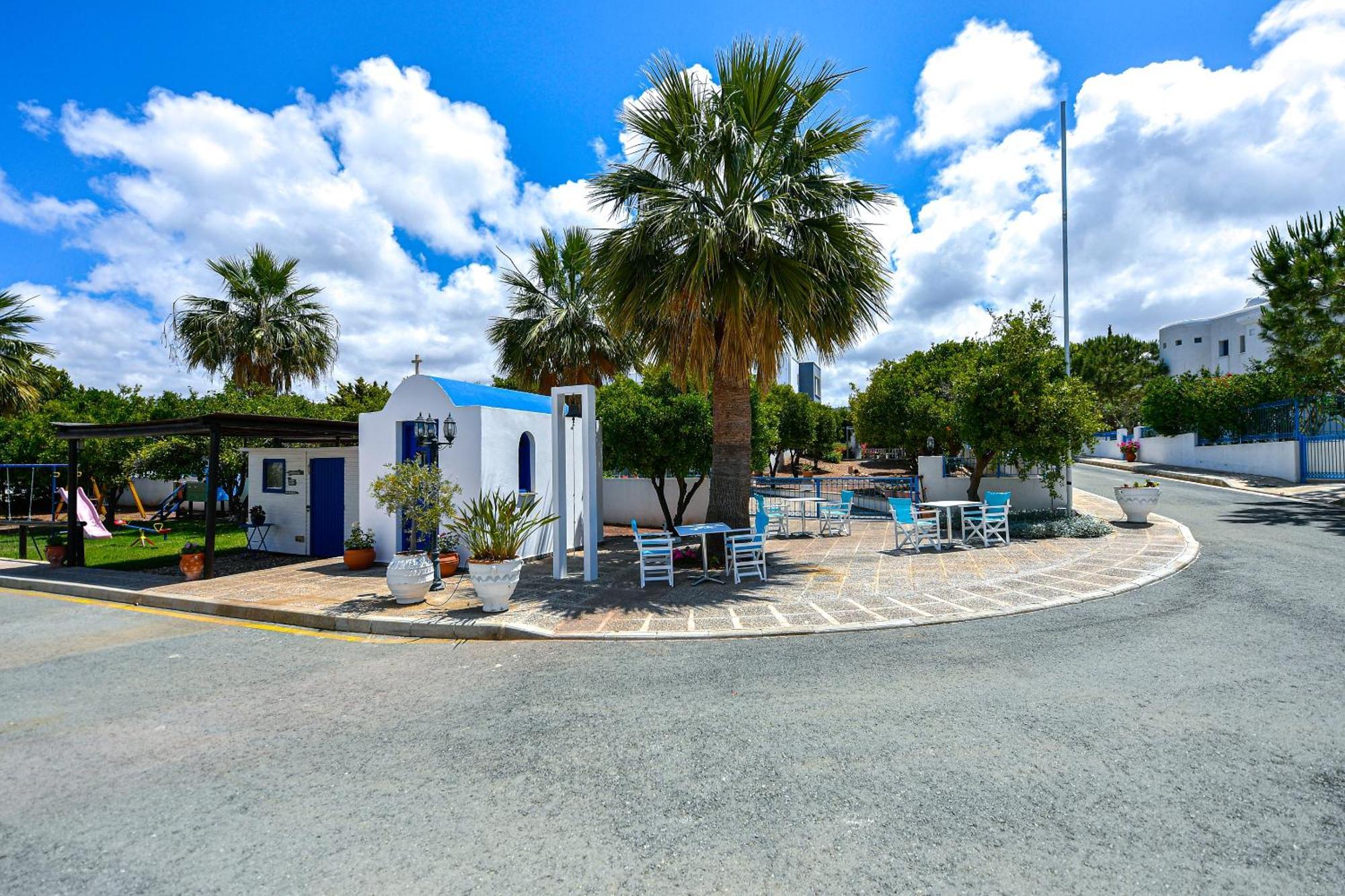 Azzurro Holiday Villas เปเยีย ภายนอก รูปภาพ