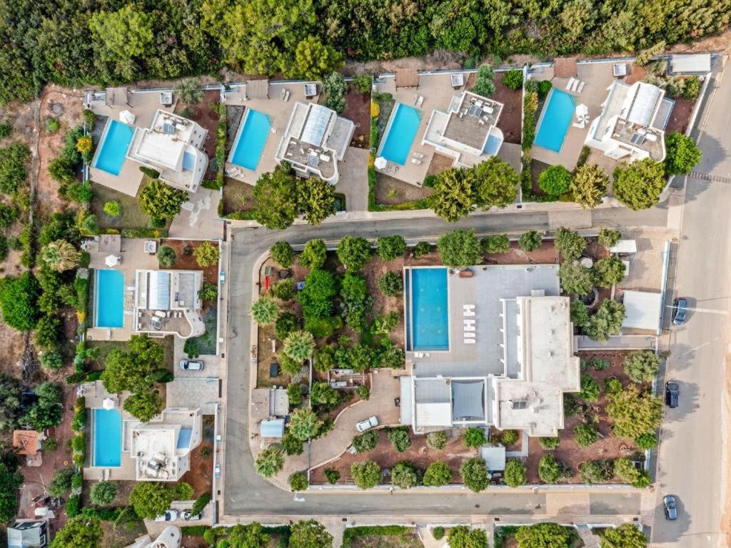 Azzurro Holiday Villas เปเยีย ภายนอก รูปภาพ