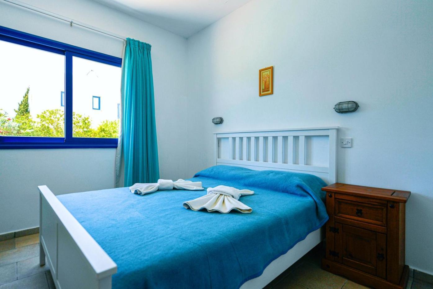 Azzurro Holiday Villas เปเยีย ภายนอก รูปภาพ