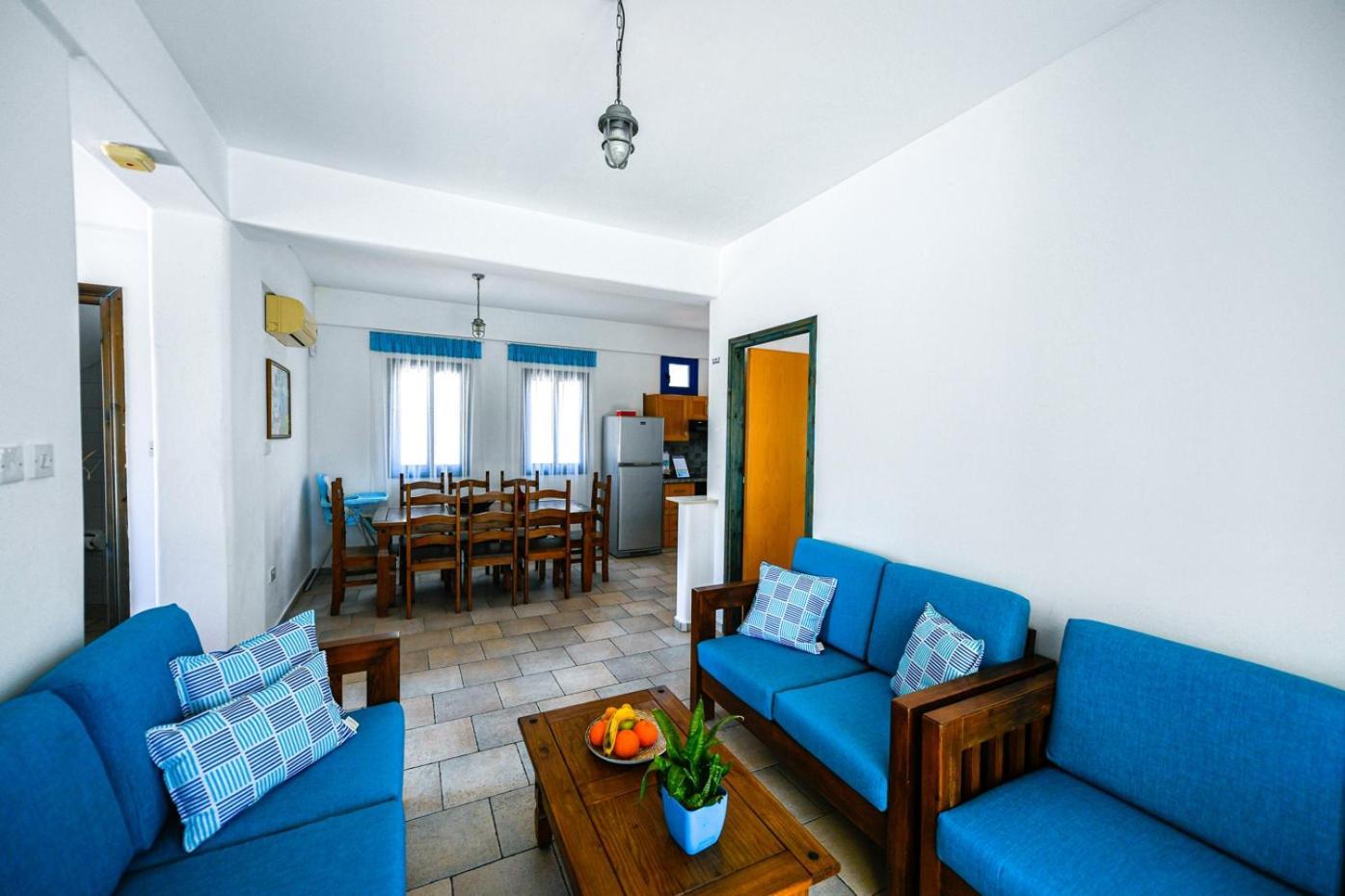 Azzurro Holiday Villas เปเยีย ภายนอก รูปภาพ