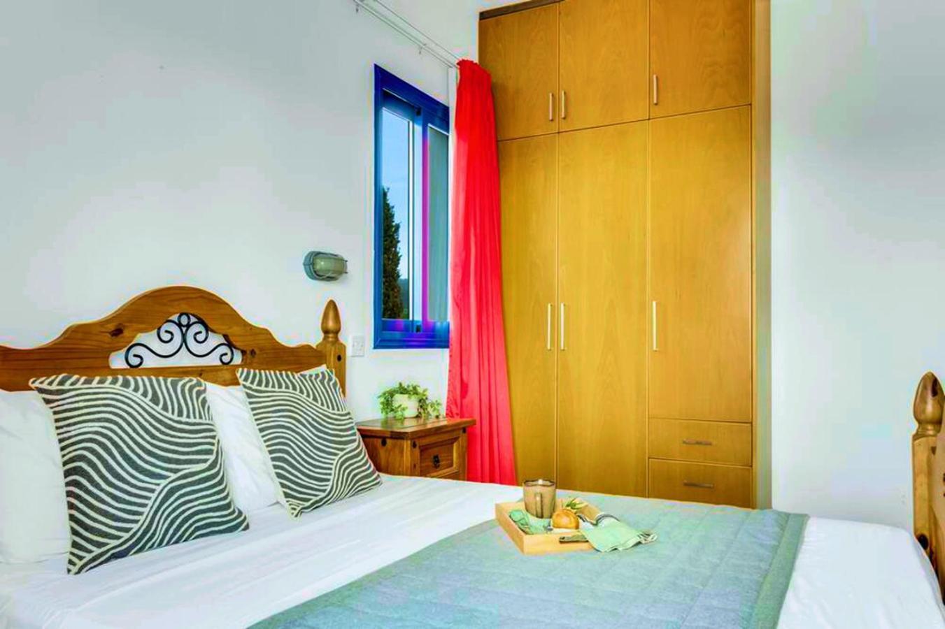 Azzurro Holiday Villas เปเยีย ภายนอก รูปภาพ