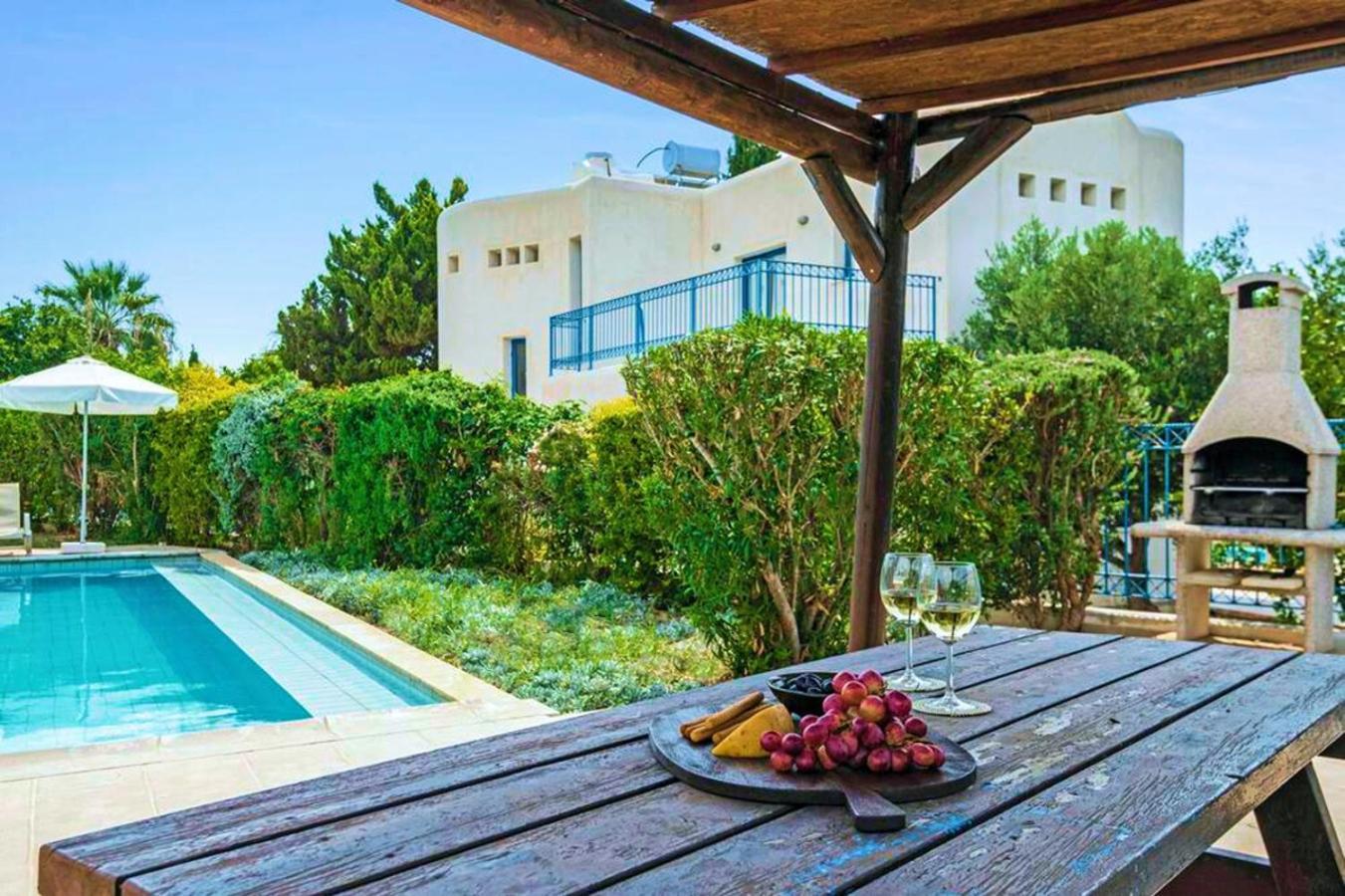 Azzurro Holiday Villas เปเยีย ภายนอก รูปภาพ