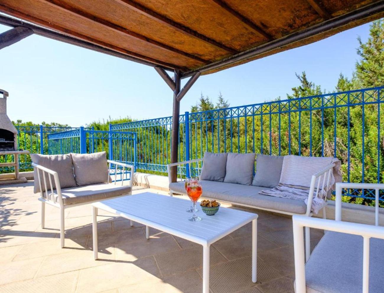 Azzurro Holiday Villas เปเยีย ภายนอก รูปภาพ