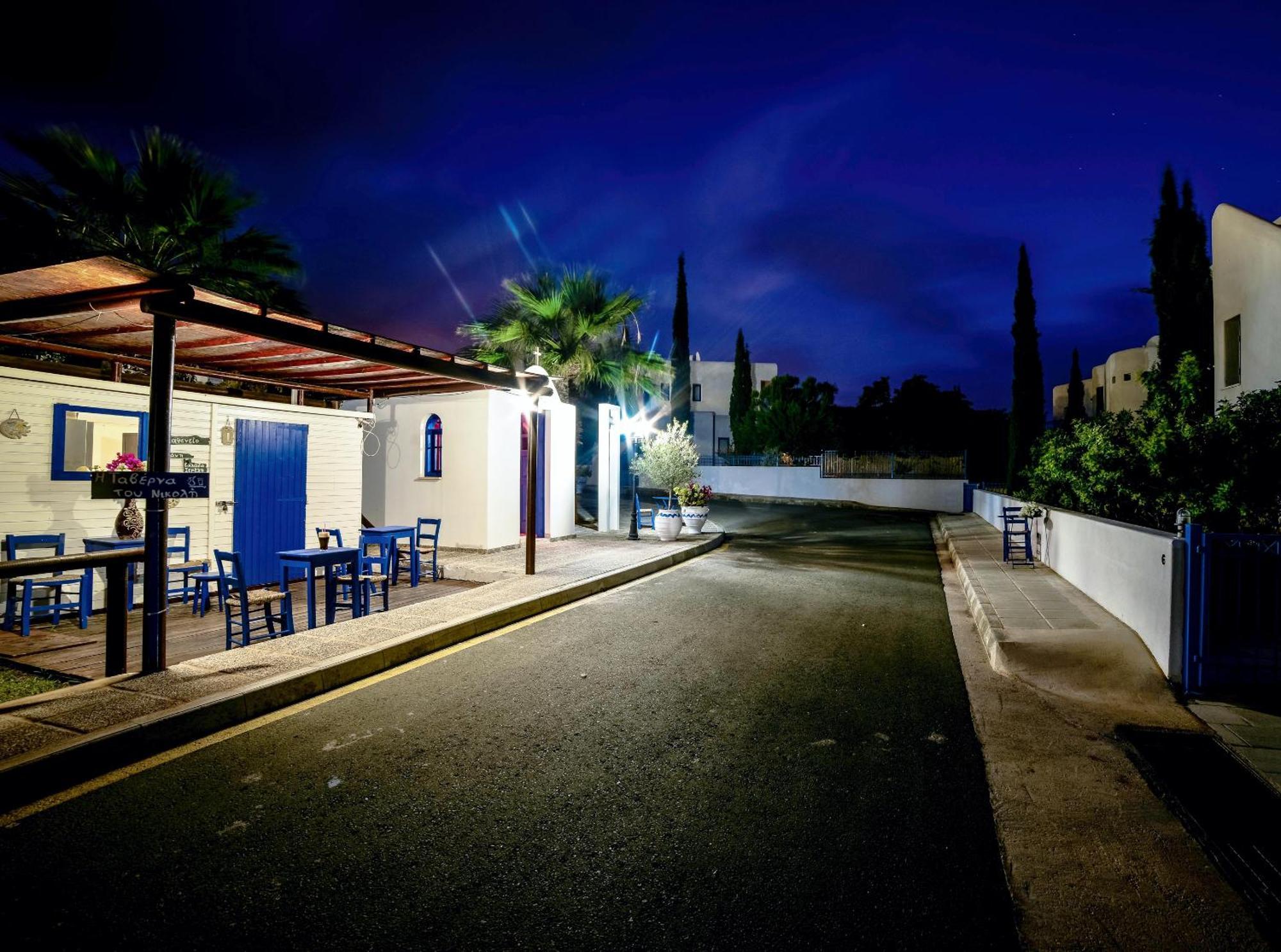 Azzurro Holiday Villas เปเยีย ภายนอก รูปภาพ