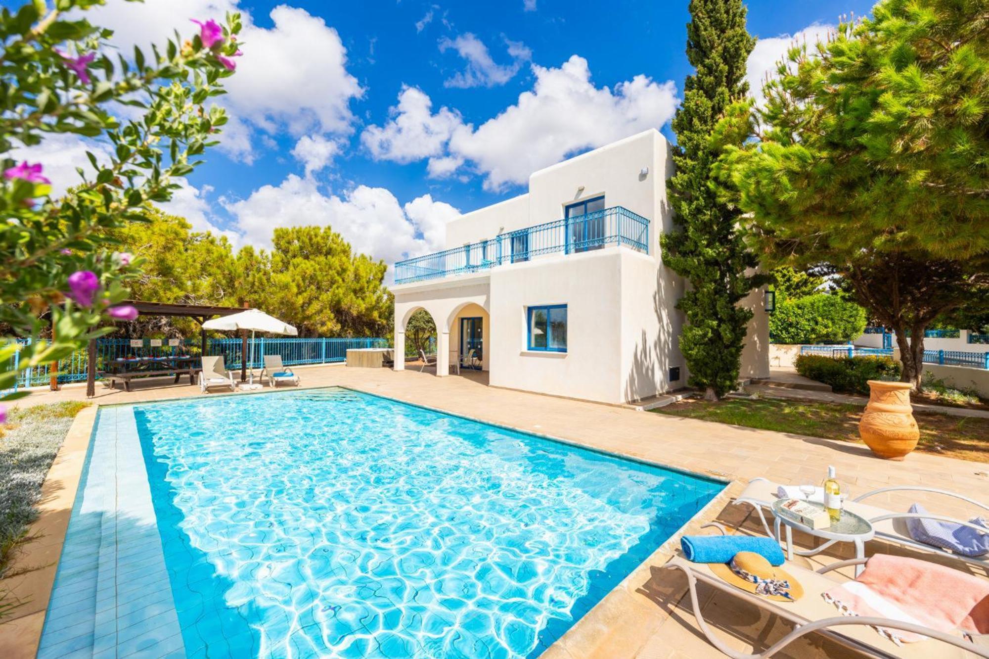 Azzurro Holiday Villas เปเยีย ภายนอก รูปภาพ